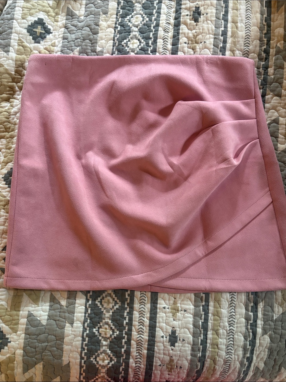 Women's Pink Faux Suede Ruched Mini Skirt